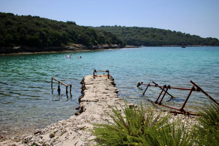 Plaża i wybrzeże — wakacje w Zatoka Caska Wyspa Pag Chorwacja