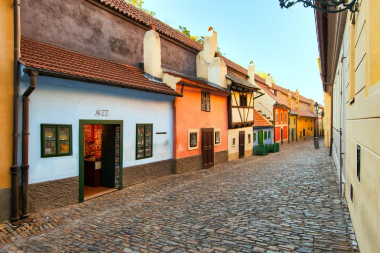 Plaża i wybrzeże — wakacje w Złota Uliczka Praga Czechy